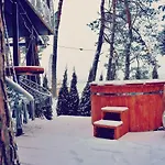Nad Narvia - Dom Na Drzewie