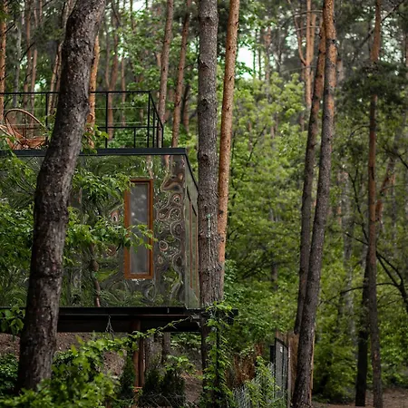 Nad Narvią - Lustrzany Dom Na Drzewach Serock